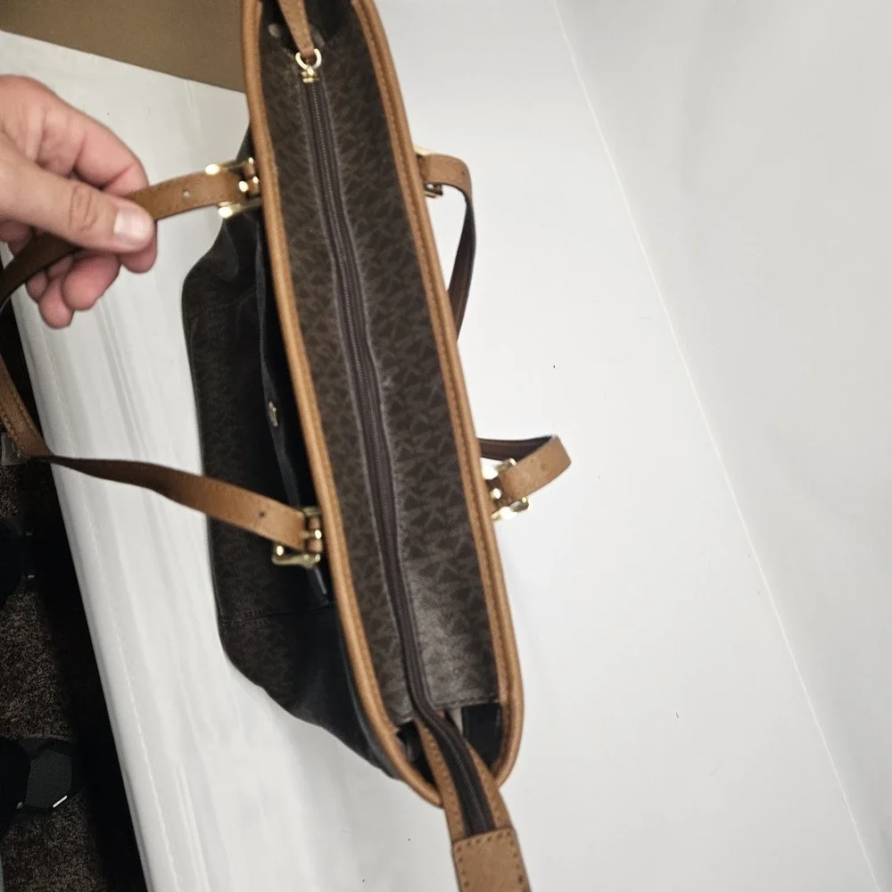 Michael Kors Women‎ Tote Handbag